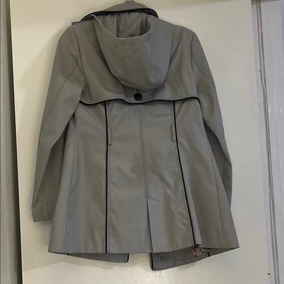 Guess Gray Double-Breasted Trench Coat - Picture 7 of 7